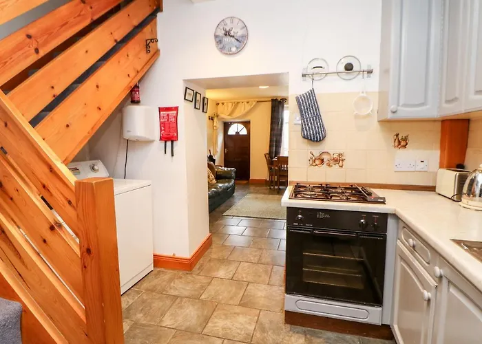 Hunter Cottage